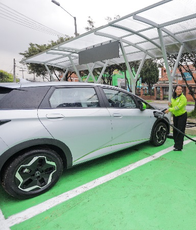 colombia-doubles-down-on-its-commitment-to-zero-emissions-mobility